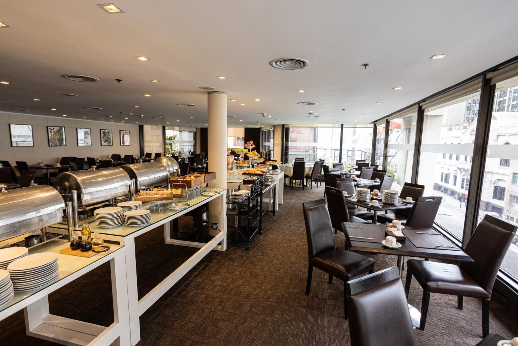Libertador Hotel Buenos Aires Extérieur photo The lounge at Tan Son Nhat International Airport