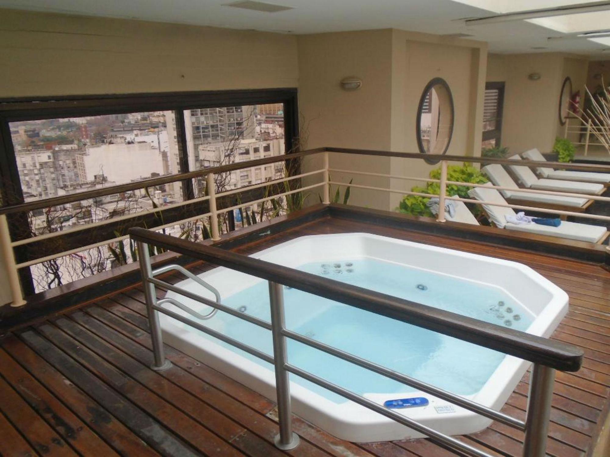 Libertador Hotel Buenos Aires Extérieur photo A spa in a hotel