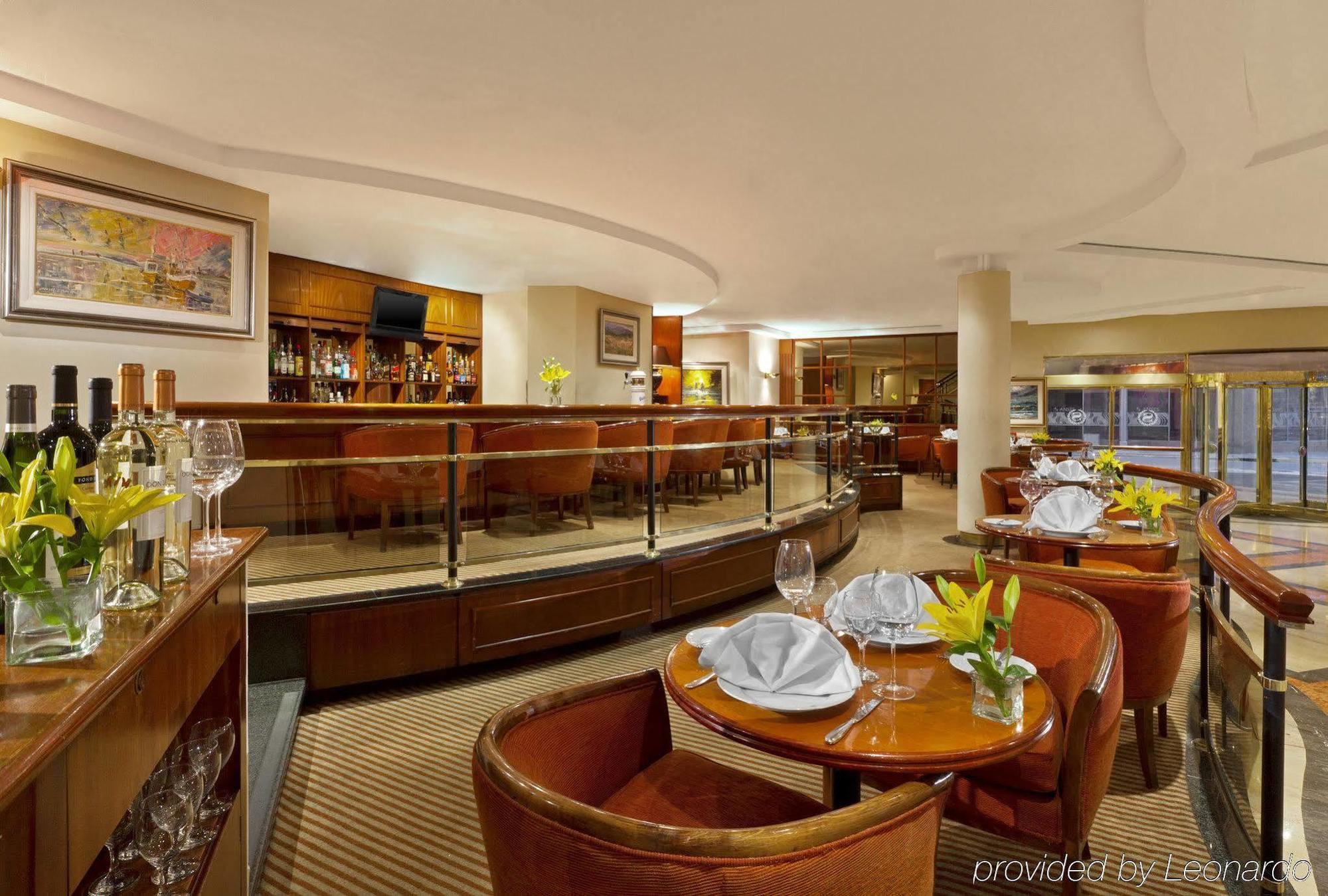 Libertador Hotel Buenos Aires Extérieur photo The lounge at the airport